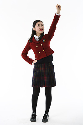 포토 JPG 스튜디오촬영 전신 학생 여학생 여자 교복 포즈 모션 청소년 고등학생 실내 한명 서기 미소 웃음 사람 동양인 손짓 성인 10대 한국인 수험생 여자만 여자한명만 국내포토 1 옷 표정 인종 내부 파일형식