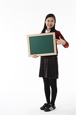 포토 JPG 스튜디오촬영 전신 학생 여학생 여자 교복 포즈 모션 청소년 고등학생 안내 실내 한명 서기 미소 웃음 사람 동양인 손짓 성인 10대 칠판 한국인 가리킴 알림 수험생 여자만 여자한명만 국내포토 1 옷 표정 인종 내부 파일형식