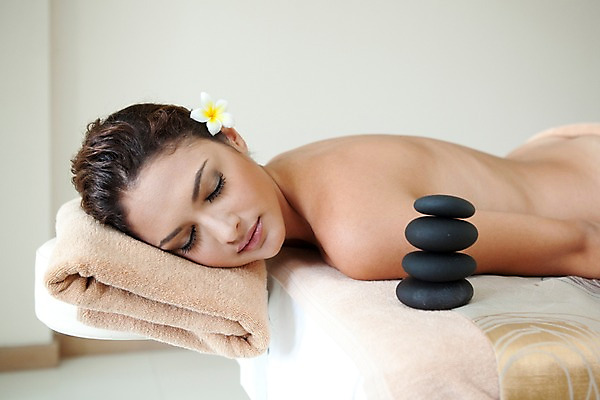 포토 JPG 서양인 외국인 해외기획촬영 여자 꽃잎 꽃 2010년태국 엎드리기 포즈 휴식 실내 건강 한명 사람 상반신 20대 성인 취미 라이프 뷰티 눈감음 돌_바위 조약돌 마사지 전신마사지 마사지용품 의료성형뷰티 여자만 여자한명만 성인여자만 청년만 청년여자만 성인한명만 청년여자한명만 성인여자한명만 성인만 국내포토 식물 1 컨셉 모션 인종 청년 내부 생활 오브젝트 파일형식