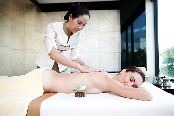 포토 JPG 서양인 외국인 해외기획촬영 여자 2010년태국 엎드리기 포즈 창문 휴식 실내 건강 서기 사람 동양인 손짓 상반신 20대 성인 취미 두명 라이프 수건 뷰티 눈감음 마사지 마사지사 전신마사지 마사지용품 의료성형뷰티 여자만 성인여자만 청년만 청년여자만 성인만 국내포토 직업 컨셉 모션 인종 청년 내부 생활 위생용품 오브젝트 파일형식