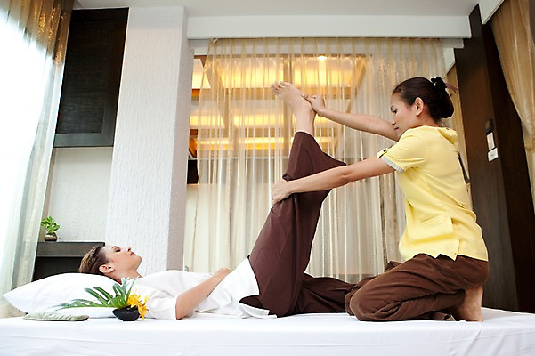 포토 JPG 전신 서양인 외국인 해외기획촬영 여자 2010년태국 포즈 쿠션 베개 휴식 실내 건강 사람 동양인 손짓 20대 성인 취미 두명 라이프 옆모습 눕기 뷰티 눈감음 마사지 커튼 지압 마사지사 타이마사지 의료성형뷰티 여자만 성인여자만 청년만 청년여자만 성인만 국내포토 직업 뷰포인트 컨셉 침구 모션 인종 청년 내부 생활 파일형식