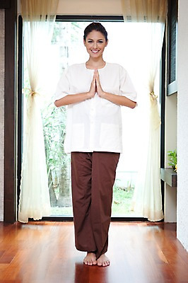 포토 JPG 전신 서양인 외국인 해외기획촬영 여자 2010년태국 포즈 휴식 실내 건강 한명 서기 미소 웃음 사람 손짓 20대 성인 취미 라이프 뷰티 마사지 커튼 지압 타이마사지 의료성형뷰티 여자만 여자한명만 성인여자만 청년만 청년여자만 성인한명만 청년여자한명만 성인여자한명만 성인만 국내포토 1 컨셉 모션 표정 인종 청년 내부 생활 파일형식