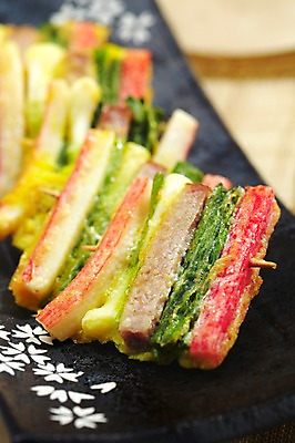 포토 JPG 한국전통 전통 접시 명절 한식 음식 근접촬영 사람없음 추석 전통음식 가을 전 명절음식 부침 산적 제수음식 국내포토 식기 계절 기념일 뷰포인트 한국 파일형식