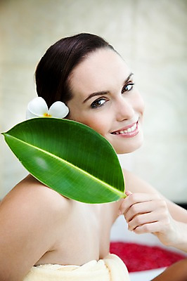 포토 JPG 서양인 외국인 백인 해외기획촬영 여자 꽃잎 꽃 2010년태국 포즈 잎 휴식 실내 건강 한명 미소 웃음 사람 20대 성인 취미 라이프 수건 뷰티 마사지 전신마사지 의료성형뷰티 여자만 여자한명만 성인여자만 청년만 청년여자만 성인한명만 청년여자한명만 성인여자한명만 성인만 국내포토 식물 1 컨셉 표정 인종 청년 내부 생활 위생용품 파일형식