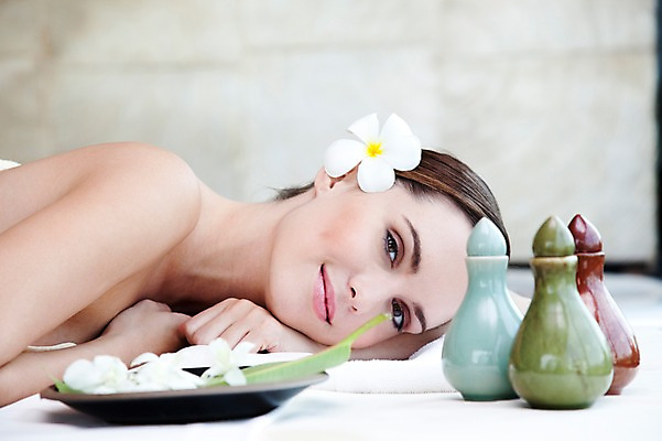 포토 JPG 서양인 외국인 백인 해외기획촬영 여자 꽃잎 꽃 2010년태국 엎드리기 포즈 잎 휴식 실내 건강 한명 미소 사람 20대 성인 취미 라이프 뷰티 마사지 전신마사지 마사지용품 의료성형뷰티 여자만 여자한명만 성인여자만 청년만 청년여자만 성인한명만 청년여자한명만 성인여자한명만 성인만 국내포토 식물 1 컨셉 모션 표정 인종 청년 내부 생활 오브젝트 파일형식