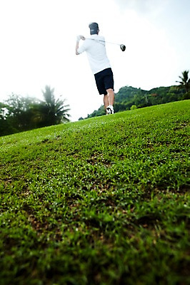 포토 JPG 주간 전신 나무 식물 해외기획촬영 남자 2010년태국 스포츠용품 스포츠 포즈 골프 스포츠시설 모션 골프장 필드 하늘 레저 골프용품 골프클럽 한명 들기 사람 동양인 잔디 20대 성인 야외 뒷모습 초록색 레포츠 구기 골프채 한국인 골퍼 스윙 샷 골프장갑 남자만 남자한명만 성인남자만 청년만 청년남자만 청년남자한명만 성인한명만 성인남자한명만 성인만 국내포토 자연요소 1 뷰포인트 컬러 장갑 자세 운동선수 인종 청년 오브젝트 시설 파일형식