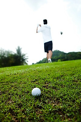 포토 JPG 주간 전신 나무 식물 해외기획촬영 남자 2010년태국 스포츠용품 스포츠 포즈 골프 공 스포츠시설 모션 골프장 필드 하늘 레저 골프공 골프용품 골프클럽 한명 들기 사람 동양인 잔디 20대 성인 야외 뒷모습 초록색 레포츠 구기 골프채 한국인 골퍼 스윙 샷 골프장갑 남자만 남자한명만 성인남자만 청년만 청년남자만 청년남자한명만 성인한명만 성인남자한명만 성인만 국내포토 자연요소 1 뷰포인트 컬러 장갑 자세 운동선수 인종 청년 오브젝트 시설 파일형식