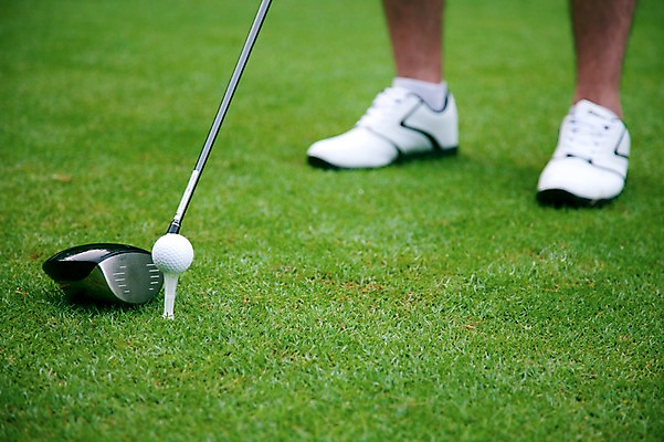 포토 JPG 주간 해외기획촬영 남자 2010년태국 스포츠용품 스포츠 골프 공 스포츠시설 발 골프장 필드 레저 골프공 골프용품 골프클럽 동양인 잔디 야외 신체부위 초록색 레포츠 구기 골프채 한국인 샷 남자만 국내포토 자연요소 식물 컬러 자세 사람 인종 오브젝트 시설 파일형식