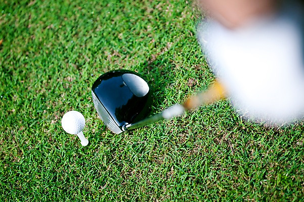 포토 JPG 주간 해외기획촬영 해외 2010년태국 스포츠용품 스포츠 골프 공 스포츠시설 골프장 필드 레저 골프공 골프용품 골프클럽 한명 잔디 야외 초록색 레포츠 구기 골프채 샷 국내포토 자연요소 식물 1 컬러 자세 사람 오브젝트 시설 파일형식