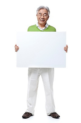 포토 JPG 스튜디오촬영 전신 모델 라이프스타일 할아버지 노년 남자 포즈 안내 알림판 실내 한명 서기 미소 웃음 누끼 사람 동양인 성인 라이프 실버라이프 한국인 실버 60대 알림 노인만 노인남자만 노인남자한명만 국내포토 1 모션 표정 인종 내부 생활 남자만 남자한명만 성인만 파일형식