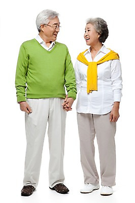 포토 JPG 스튜디오촬영 전신 모델 라이프스타일 부부 커플 여자 할아버지 노년 남자 행복 할머니 포즈 실내 서기 미소 웃음 누끼 사람 동양인 성인 두명 라이프 실버라이프 마주보기 손잡기 노부부 다정 한국인 실버 60대 노인만 국내포토 감정 컨셉 관계 모션 표정 인종 내부 생활 성인만 파일형식