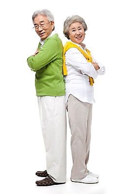 포토 JPG 스튜디오촬영 전신 모델 라이프스타일 부부 커플 여자 할아버지 노년 남자 행복 할머니 포즈 실내 서기 미소 웃음 누끼 사람 동양인 성인 두명 라이프 실버라이프 팔짱 노부부 다정 한국인 등맞대기 실버 60대 노인만 국내포토 감정 컨셉 관계 모션 표정 인종 내부 생활 성인만 파일형식