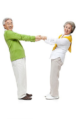 포토 JPG 스튜디오촬영 전신 모델 라이프스타일 부부 커플 여자 할아버지 노년 남자 행복 할머니 포즈 실내 서기 미소 웃음 누끼 사람 동양인 성인 두명 라이프 실버라이프 손잡기 노부부 다정 한국인 실버 60대 노인만 국내포토 감정 컨셉 관계 모션 표정 인종 내부 생활 성인만 파일형식