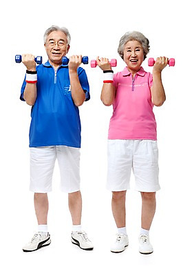 포토 JPG 스튜디오촬영 전신 모델 라이프스타일 부부 커플 여자 할아버지 노년 남자 행복 할머니 포즈 실내 건강 서기 미소 웃음 누끼 사람 동양인 손짓 성인 두명 라이프 실버라이프 운동복 운동 건강관리 운동기구 노부부 다정 아령 한국인 실버 60대 체육복 노인만 국내포토 옷 감정 컨셉 관계 모션 표정 관리 인종 내부 생활 헬스 체육 성인만 파일형식