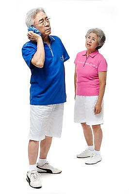 포토 JPG 스튜디오촬영 전신 모델 라이프스타일 부부 커플 여자 할아버지 노년 남자 행복 할머니 포즈 실내 건강 서기 누끼 사람 동양인 손짓 성인 두명 라이프 실버라이프 운동복 건강관리 노부부 다정 고통 한국인 실버 60대 체육복 찜질 노인만 국내포토 옷 감정 컨셉 관계 모션 관리 인종 내부 생활 체육 성인만 파일형식