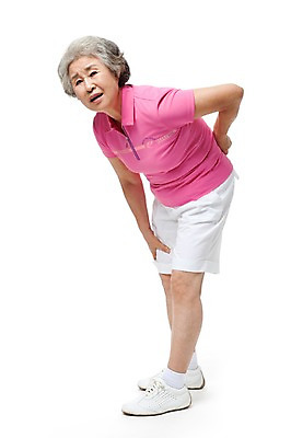 포토 JPG 스튜디오촬영 전신 모델 라이프스타일 여자 노년 할머니 포즈 실내 건강 허리숙이기 한명 서기 누끼 사람 동양인 손짓 성인 라이프 실버라이프 운동복 건강관리 고통 한국인 찡그림 실버 60대 허리 체육복 허리통증 노인만 노인여자만 노인여자한명만 국내포토 1 옷 감정 모션 표정 관리 숙이기 인종 내부 생활 신체부위 체육 여자만 여자한명만 성인만 파일형식