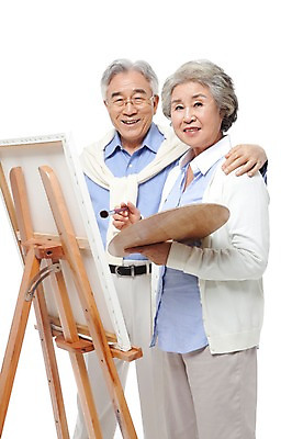포토 JPG 스튜디오촬영 모델 라이프스타일 부부 커플 여자 할아버지 노년 남자 행복 할머니 포즈 어깨동무 실내 미술 서기 미소 웃음 누끼 사람 동양인 상반신 성인 취미 두명 라이프 실버라이프 노부부 다정 미술도구 한국인 붓 그리기 팔레트 실버 60대 스니커즈 이젤 그림 화구 노인만 평생교육 국내포토 교육 감정 운동화 컨셉 관계 모션 문화예술 표정 인종 내부 생활 오브젝트 성인만 파일형식