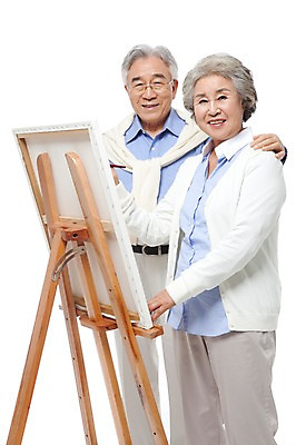 포토 JPG 스튜디오촬영 모델 라이프스타일 부부 커플 여자 할아버지 노년 남자 행복 할머니 포즈 어깨동무 실내 미술 서기 미소 웃음 누끼 사람 동양인 상반신 성인 취미 두명 라이프 실버라이프 노부부 다정 미술도구 한국인 붓 그리기 실버 60대 스니커즈 이젤 그림 화구 노인만 평생교육 국내포토 교육 감정 운동화 컨셉 관계 모션 문화예술 표정 인종 내부 생활 오브젝트 성인만 파일형식