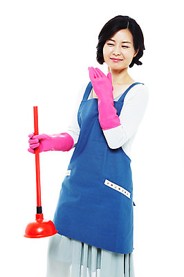 포토 JPG 스튜디오촬영 라이프스타일 여자 40대 중년 포즈 가사 모션 중년라이프 실내 한명 서기 들기 누끼 사람 동양인 상반신 성인 라이프 앞치마 한국인 찡그림 청소도구 청소 주부 고무장갑 뚫어뻥 여자만 여자한명만 중년만 중년여자만 중년여자한명만 국내포토 1 장갑 표정 인종 내부 생활 도구 고무 성인만 파일형식