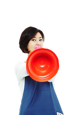 포토 JPG 스튜디오촬영 라이프스타일 여자 40대 중년 포즈 가사 모션 중년라이프 실내 한명 서기 들기 누끼 사람 동양인 상반신 성인 라이프 앞치마 한국인 청소도구 청소 주부 고무장갑 뚫어뻥 여자만 여자한명만 중년만 중년여자만 중년여자한명만 국내포토 1 장갑 인종 내부 생활 도구 고무 성인만 파일형식