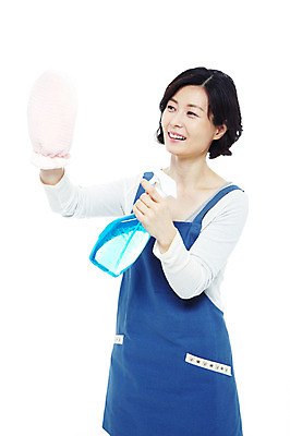 포토 JPG 스튜디오촬영 라이프스타일 여자 40대 중년 포즈 가사 모션 중년라이프 실내 한명 서기 미소 웃음 들기 누끼 사람 동양인 상반신 성인 라이프 앞치마 한국인 청소도구 청소 주부 걸레 유리창닦기 유리창청소 여자만 여자한명만 중년만 중년여자만 중년여자한명만 국내포토 1 표정 인종 내부 생활 도구 닦기 성인만 파일형식