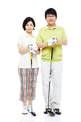 포토 JPG 스튜디오촬영 전신 라이프스타일 부부 커플 여자 남자 행복 스포츠용품 스포츠 40대 중년 포즈 골프 모션 중년라이프 레저용품 레저 골프용품 골프클럽 실내 건강 사랑 서기 미소 웃음 누끼 사람 동양인 성인 취미 두명 라이프 레포츠 운동 건강관리 화목 다정 골프채 한국인 골프웨어 중년부부 중년만 국내포토 옷 감정 컨셉 관계 표정 관리 인종 내부 생활 구기 오브젝트 성인만 파일형식