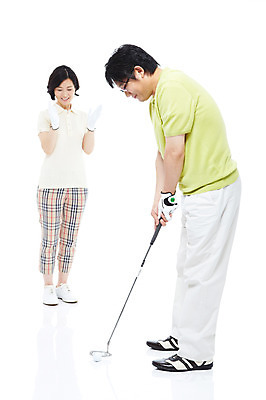 포토 JPG 스튜디오촬영 전신 라이프스타일 부부 커플 여자 남자 행복 스포츠용품 스포츠 40대 중년 포즈 골프 공 모션 중년라이프 레저용품 레저 골프공 골프용품 골프클럽 실내 건강 사랑 서기 미소 웃음 누끼 사람 동양인 손짓 성인 취미 두명 라이프 레포츠 운동 건강관리 화목 다정 골프채 한국인 박수 골프웨어 중년부부 중년만 국내포토 옷 감정 컨셉 관계 표정 관리 인종 내부 생활 구기 오브젝트 성인만 파일형식