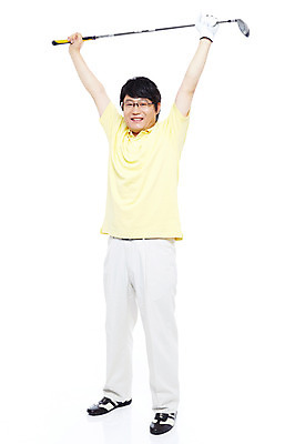 포토 JPG 스튜디오촬영 전신 라이프스타일 남자 스포츠용품 스포츠 40대 중년 포즈 골프 모션 중년라이프 레저용품 레저 골프용품 골프클럽 실내 건강 한명 서기 미소 웃음 들기 누끼 사람 동양인 성인 취미 라이프 레포츠 운동 건강관리 만세 골프채 한국인 골프웨어 남자만 남자한명만 중년만 중년남자만 중년남자한명만 국내포토 1 옷 표정 관리 인종 내부 생활 구기 오브젝트 성인만 파일형식