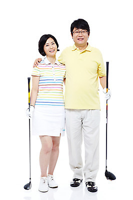 포토 JPG 스튜디오촬영 전신 라이프스타일 부부 커플 여자 남자 행복 스포츠용품 스포츠 40대 중년 포즈 골프 모션 중년라이프 레저용품 레저 어깨동무 골프용품 골프클럽 실내 건강 사랑 서기 미소 웃음 누끼 사람 동양인 손짓 성인 취미 두명 라이프 레포츠 운동 건강관리 화목 다정 골프채 한국인 골프웨어 중년부부 중년만 국내포토 옷 감정 컨셉 관계 표정 관리 인종 내부 생활 구기 오브젝트 성인만 파일형식