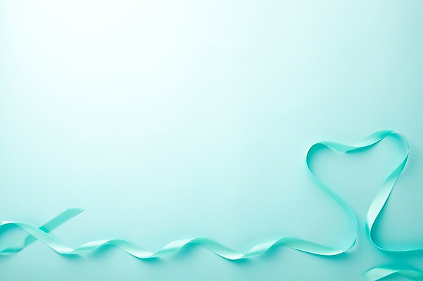 포토 JPG 스튜디오촬영 모양 리본 줄 하늘색 백그라운드 실내 사람없음 하트 끈 오브젝트 리본백그라운드 국내포토 내부 파란색 파일형식