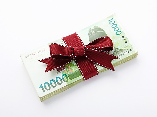 포토 JPG 스튜디오촬영 리본 백그라운드 지폐 돈 포장 실내 선물 사람없음 만원 오브젝트 리본백그라운드 국내포토 내부 재산 파일형식