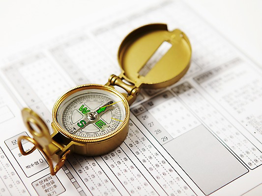 포토 교육 실내 내부 학습 시험 파일형식 수능 JPG 입시 나침반 스튜디오촬영 답안지 사람없음 오브젝트 명중 정답 방향 국내포토