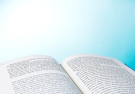 포토 JPG 스튜디오촬영 백그라운드 실내 사람없음 책 펼침 오브젝트 한권 페이지 국내포토 1 모션 내부 파일형식