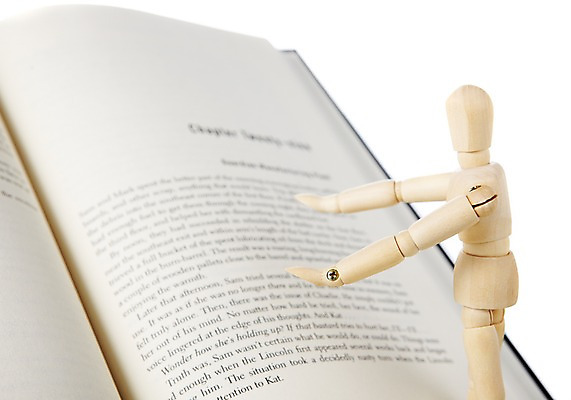 포토 JPG 스튜디오촬영 인형 백그라운드 실내 누끼 사람없음 책 펼침 오브젝트 한권 관절인형 페이지 국내포토 1 모션 내부 파일형식