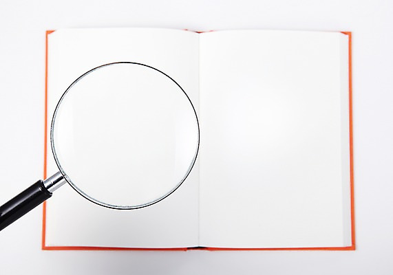 포토 JPG 스튜디오촬영 백그라운드 돋보기 프레임 실내 누끼 사람없음 책 한개 펼침 도구 오브젝트 백지 한권 국내포토 1 모션 내부 파일형식