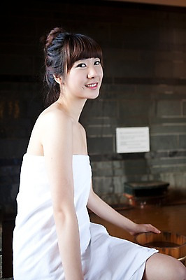 포토 JPG 해외기획촬영 라이프스타일 계절 여자 여행 포즈 겨울 2010년일본 모션 자연 휴식 실내 한명 사람 앉기 동양인 상반신 20대 성인 라이프 옆모습 수건 일본 온천 한국인 일본여행 걸터앉기 바가지 여자만 여자한명만 성인여자만 청년만 청년여자만 성인한명만 청년여자한명만 성인여자한명만 성인만 국내포토 1 아시아 뷰포인트 해외여행 컨셉 인종 청년 내부 생활 위생용품 스파 생태계 파일형식