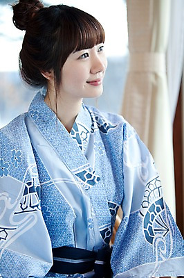 포토 JPG 해외기획촬영 라이프스타일 계절 여자 전통문화 여행 포즈 겨울 일본문화 2010년일본 모션 자연 휴식 한명 미소 웃음 사람 앉기 동양인 상반신 20대 성인 라이프 옆모습 일본 침실 한국인 전통의상 기모노 일본여행 창가 여자만 여자한명만 성인여자만 청년만 청년여자만 성인한명만 청년여자한명만 성인여자한명만 성인만 국내포토 1 동양문화 전통 아시아 문화 뷰포인트 외국문화 해외여행 컨셉 창문 표정 인종 청년 생활 일본전통의상 생태계 파일형식