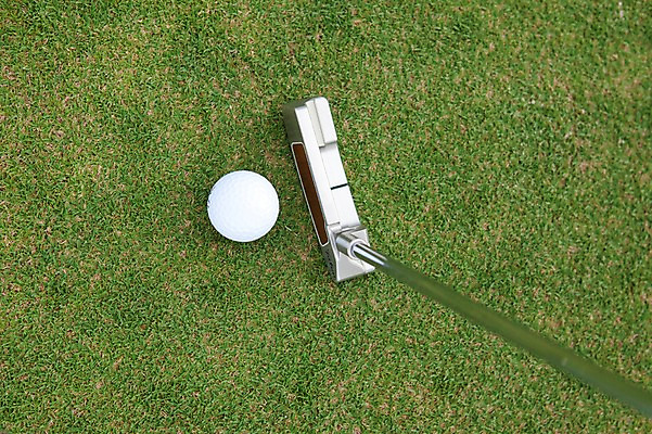 포토 JPG 주간 해외기획촬영 해외 2010년태국 스포츠용품 스포츠 골프 스포츠시설 골프장 필드 레저 골프공 골프용품 골프클럽 사람없음 야외 초록색 레포츠 구기 골프채 국내포토 자연요소 컬러 공 오브젝트 시설 파일형식