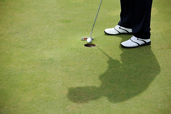 포토 JPG 주간 해외기획촬영 해외 남자 2010년태국 스포츠용품 스포츠 골프 스포츠시설 골프장 필드 레저 골프공 골프용품 골프클럽 그림자 한명 사람 동양인 성인 야외 초록색 레포츠 구기 골프채 한국인 골퍼 스윙 샷 남자만 남자한명만 성인남자만 성인만 국내포토 자연요소 1 컬러 포즈 공 자세 운동선수 인종 오브젝트 시설 파일형식