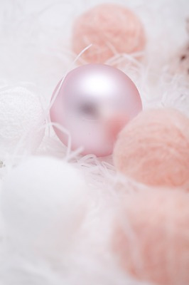 포토 JPG 스튜디오촬영 기념일 크리스마스 공 크리스마스용품 실내 사람없음 장식 장식볼 털실 오브젝트 실뭉치 국내포토 이벤트 내부 실 용품 파일형식