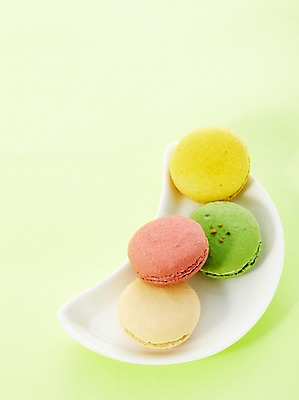 포토 JPG 스튜디오촬영 접시 음식 디저트 실내 사람없음 쿠키 제과 과자 여러개 마카롱 국내포토 식기 다수 내부 제과제빵 파일형식