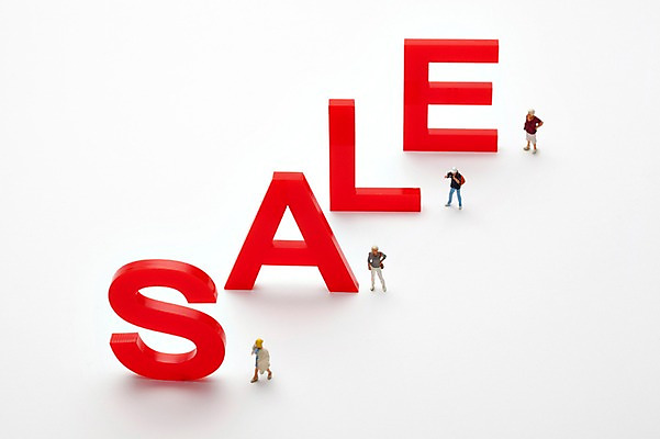 포토 JPG 스튜디오촬영 알파벳 인형 실내 사람없음 장식 쇼핑 하이앵글 세일 피규어 오브젝트 국내포토 영어 뷰포인트 내부 미니어처 파일형식