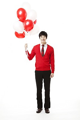 포토 JPG 스튜디오촬영 전신 남자 포즈 모션 한명 서기 들기 누끼 사람 동양인 이벤트 20대 앞모습 빨간색 파티 한국인 스웨터 풍선 남자만 남자한명만 성인남자만 청년만 청년남자만 청년남자한명만 성인한명만 성인남자한명만 성인만 국내포토 1 뷰포인트 컬러 상의 실내 인종 청년 파일형식