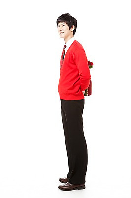 포토 JPG 스튜디오촬영 전신 남자 꽃다발 포즈 프로포즈 모션 한명 서기 들기 누끼 사람 동양인 이벤트 20대 옆모습 빨간색 한국인 스웨터 뒷짐 남자만 남자한명만 성인남자만 청년만 청년남자만 청년남자한명만 성인한명만 성인남자한명만 성인만 국내포토 1 꽃 뷰포인트 컬러 상의 실내 인종 청년 파일형식
