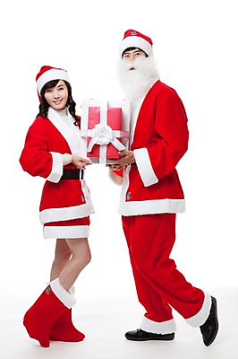 포토 JPG 스튜디오촬영 전신 커플 여자 남자 포즈 크리스마스 산타모자 모션 산타옷 수염 선물 서기 들기 누끼 사람 동양인 이벤트 20대 두명 옆모습 선물상자 산타클로스 파티 한국인 청년만 성인만 국내포토 모자_잡화 옷 기념일 뷰포인트 관계 실내 인종 청년 상자 파일형식