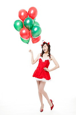 포토 JPG 스튜디오촬영 전신 여자 구두 허리손 포즈 크리스마스 모션 산타옷 윙크 한명 서기 들기 누끼 사람 동양인 이벤트 20대 앞모습 빨간색 파티 한국인 머리띠 하이힐 풍선 여자만 여자한명만 성인여자만 청년만 청년여자만 성인한명만 청년여자한명만 성인여자한명만 성인만 국내포토 1 옷 기념일 뷰포인트 컬러 신발 장신구 실내 표정 인종 청년 여성화 파일형식