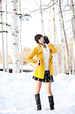 포토 JPG 주간 전신 해외기획촬영 계절 공원 여자 여행 포즈 장갑 겨울 2010년일본 모션 자연 부츠 한명 서기 사람 동양인 손짓 20대 성인 야외 노란색 한국인 코트 눈 숲 겨울여행 가죽장갑 여자만 여자한명만 성인여자만 청년만 청년여자만 성인한명만 청년여자한명만 성인여자한명만 성인만 국내포토 자연요소 1 잡화 공공시설 컬러 신발 날씨 인종 청년 외투 생태계 파일형식