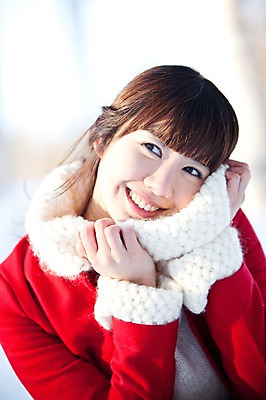 포토 JPG 주간 해외기획촬영 계절 공원 여자 행복 여행 겨울 2010년일본 자연 한명 사람 동양인 상반신 20대 성인 야외 한국인 숲 겨울여행 빨간코트 여자만 여자한명만 성인여자만 청년만 청년여자만 성인한명만 청년여자한명만 성인여자한명만 성인만 국내포토 자연요소 1 공공시설 감정 인종 청년 생태계 파일형식