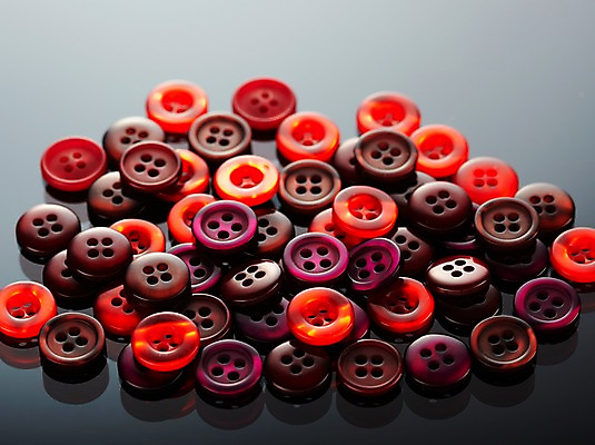 포토 JPG 스튜디오촬영 백그라운드 단추 실내 사람없음 빨간색 주황색 여러개 바느질도구 오브젝트 국내포토 컬러 다수 내부 파일형식