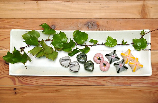 포토 JPG 식물 한식 음식 떡 사람없음 장식 덩굴 다기 다도 국내포토 예절 파일형식